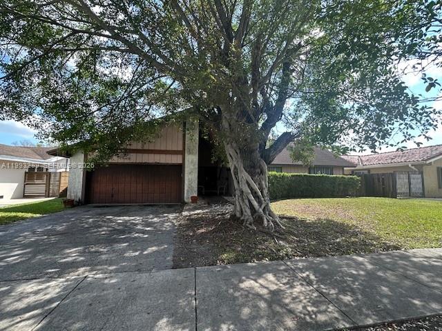 CALUSA CLUB ESTATES 4TH A - Residential