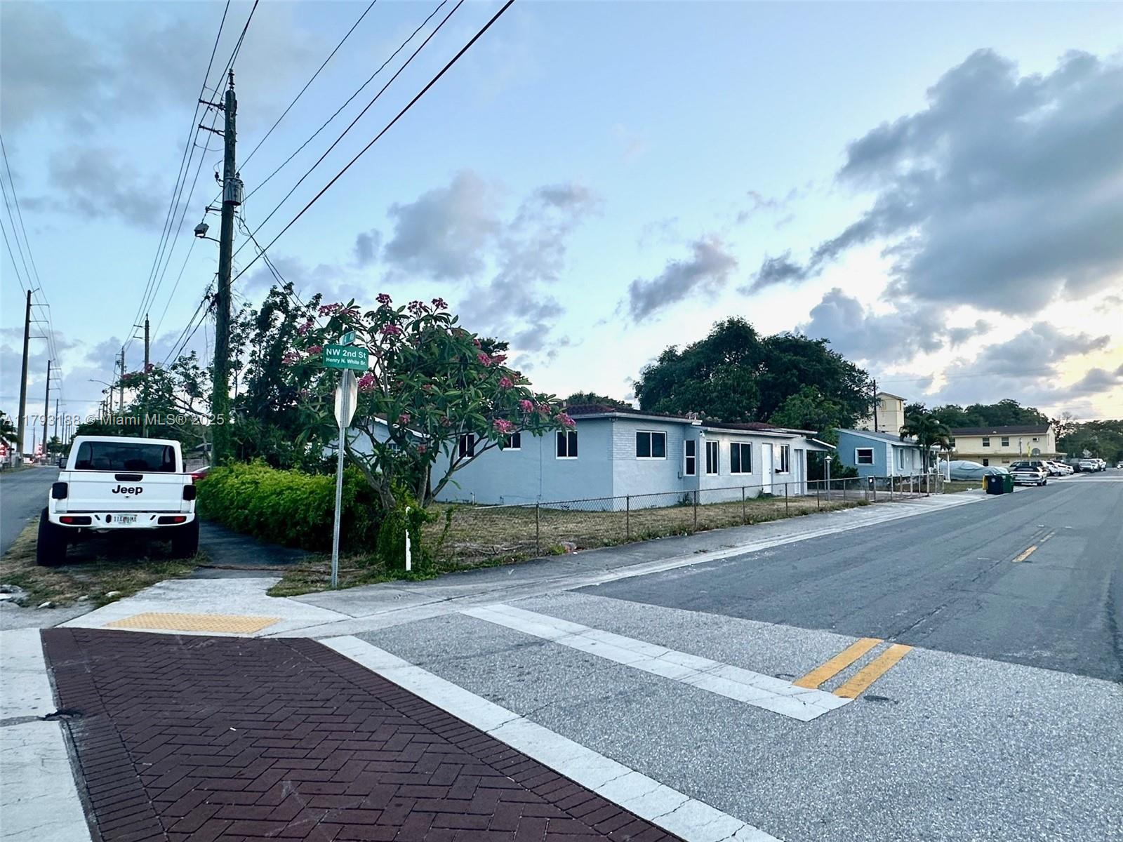 TOWN OF MODELO (DANIA) B- - Residential