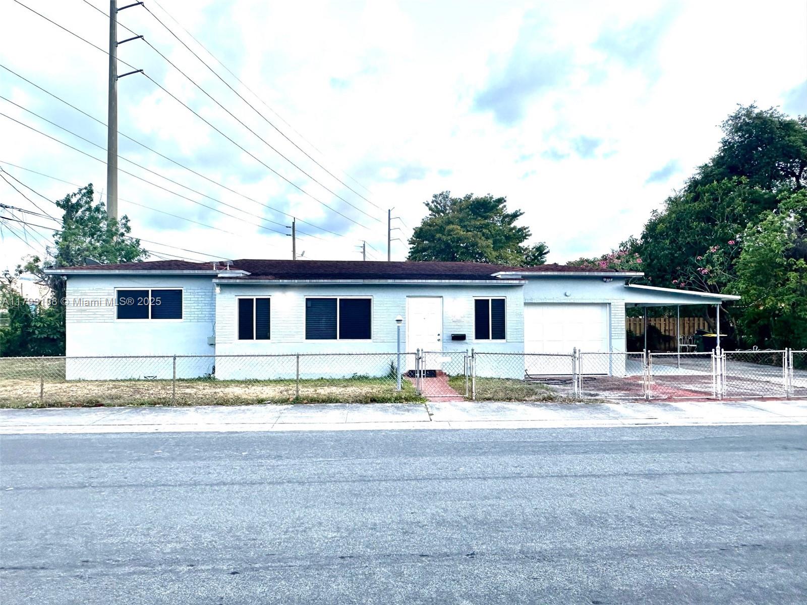 Property for Sale at 145 Nw 2nd St, Dania Beach, Miami-Dade County, Florida - Bedrooms: 3 
Bathrooms: 2  - $499,000