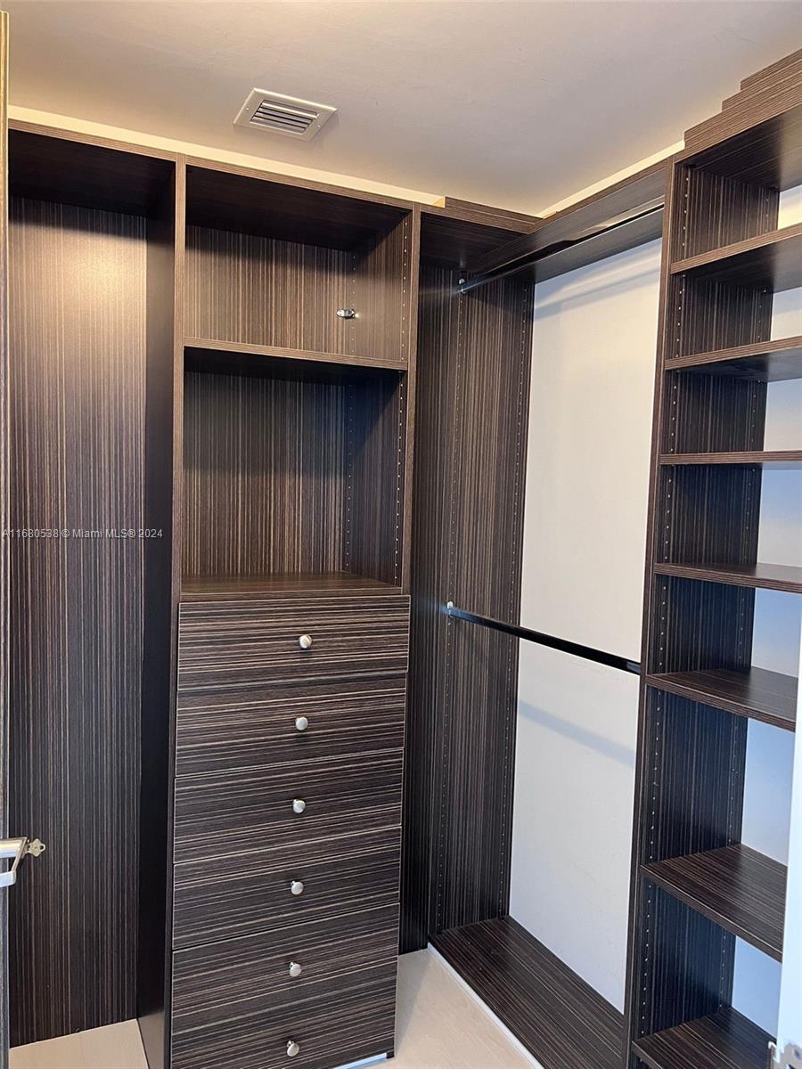 JADE OCEAN CONDO - Residential Lease