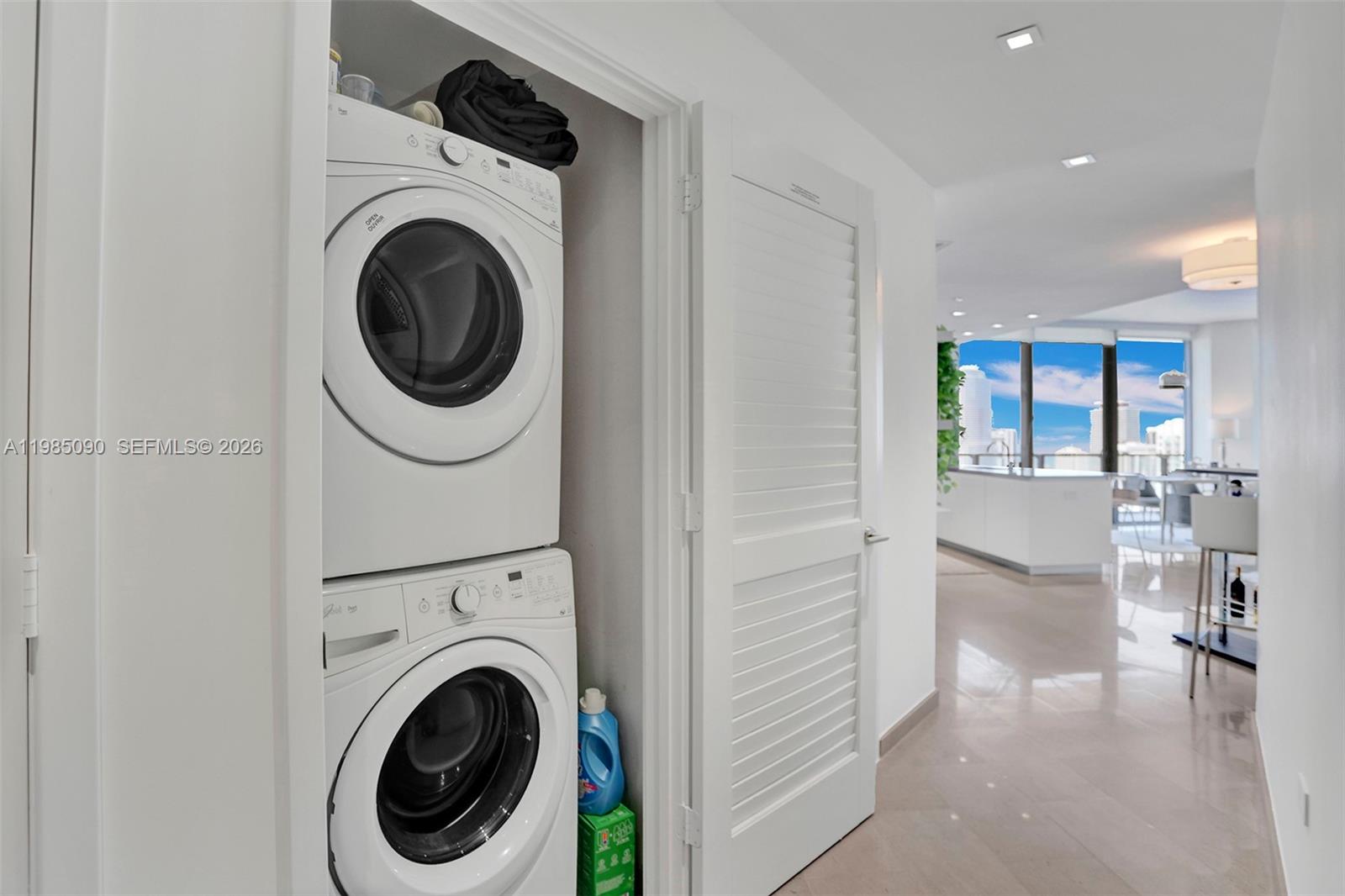 RISE CONDO - Residential Lease