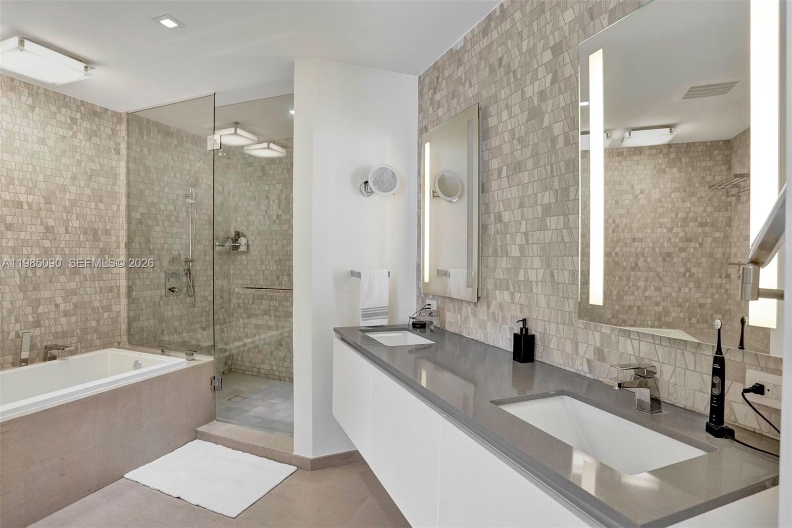 RISE CONDO - Residential Lease