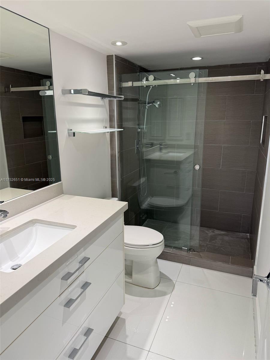 TURNBERRY ISLE CONDO - Residential