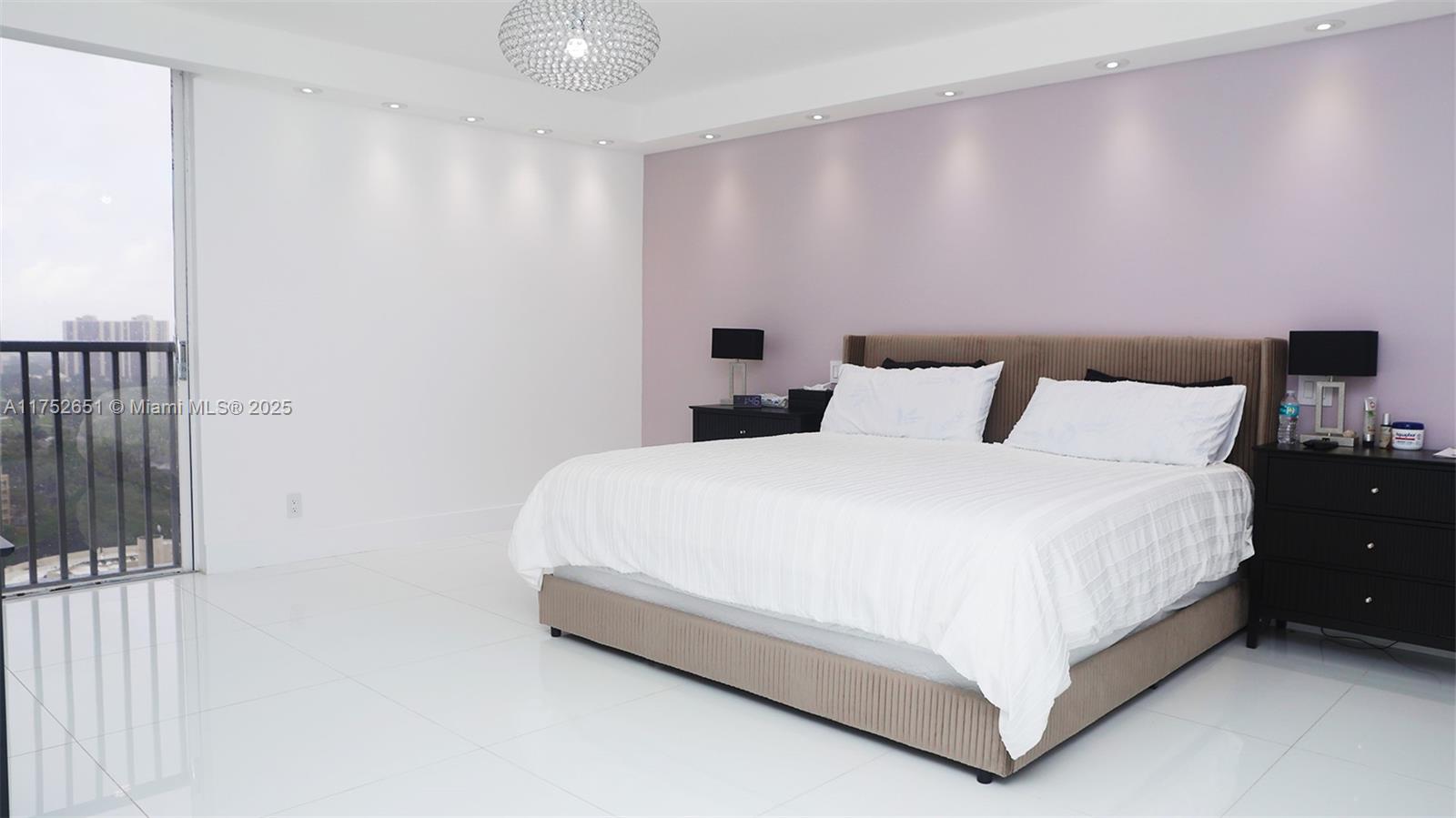 TURNBERRY ISLE CONDO - Residential