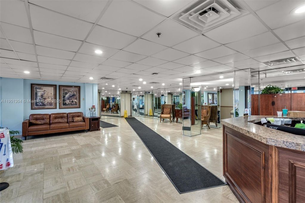 Photo of 4001 Hillcrest Dr #812, Hollywood, FL 33021 (MLS # A11901304)