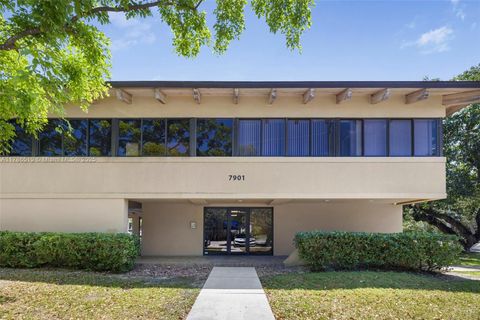 7901 SW 67th Ave South Miami FL 33143