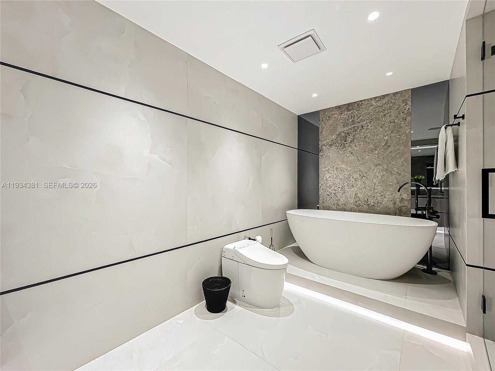 VILLAS OF POSITANO CONDO - Residential