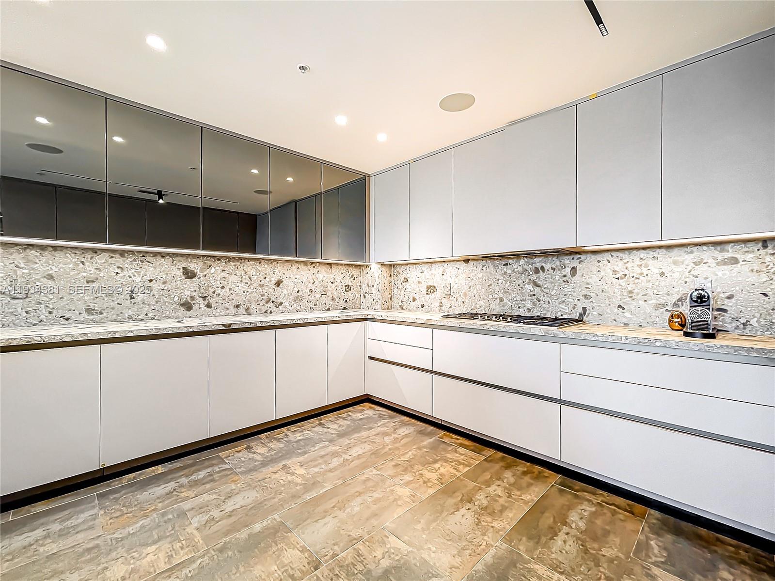 VILLAS OF POSITANO CONDO - Residential