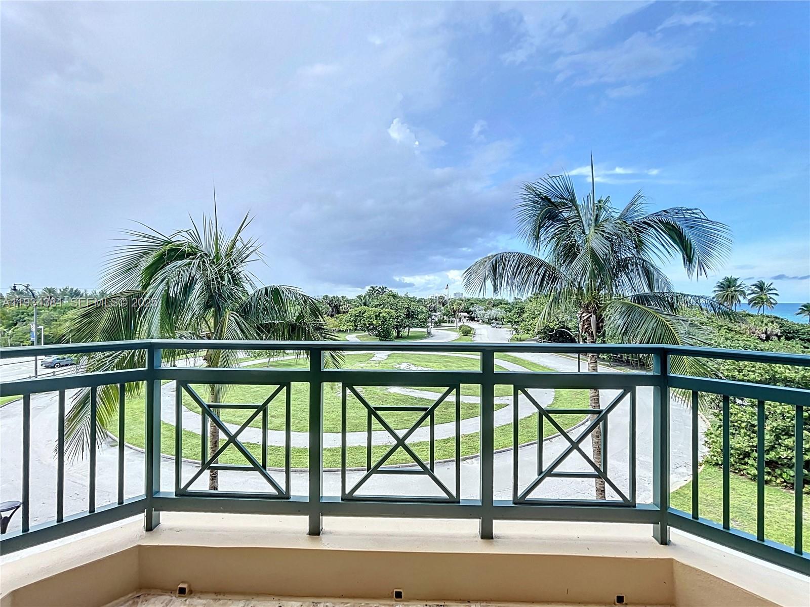 VILLAS OF POSITANO CONDO - Residential