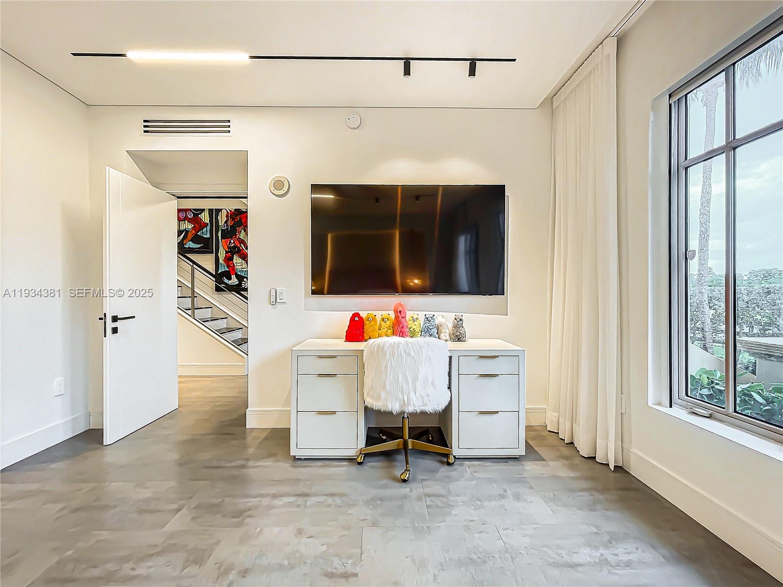 VILLAS OF POSITANO CONDO - Residential