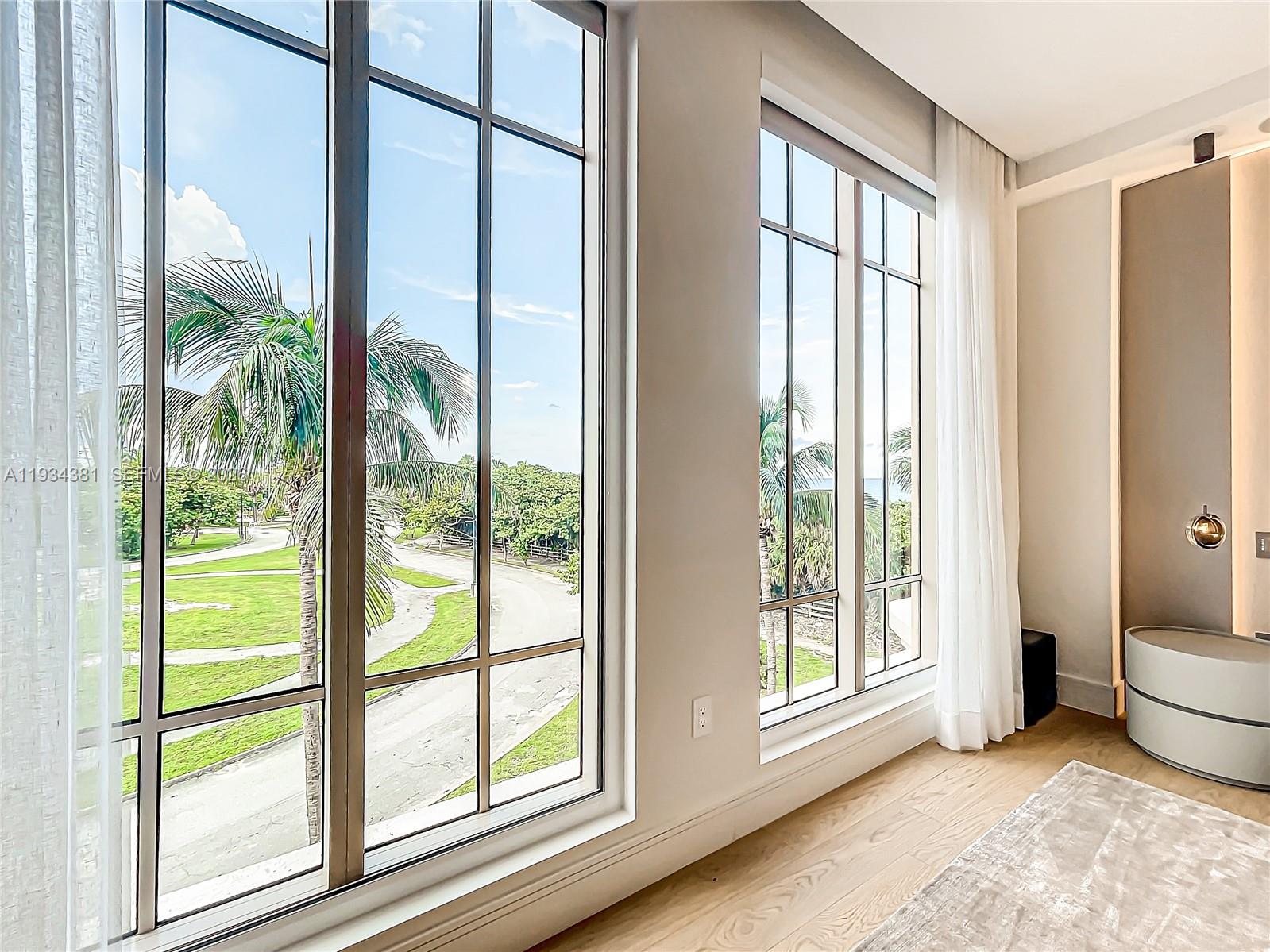 VILLAS OF POSITANO CONDO - Residential