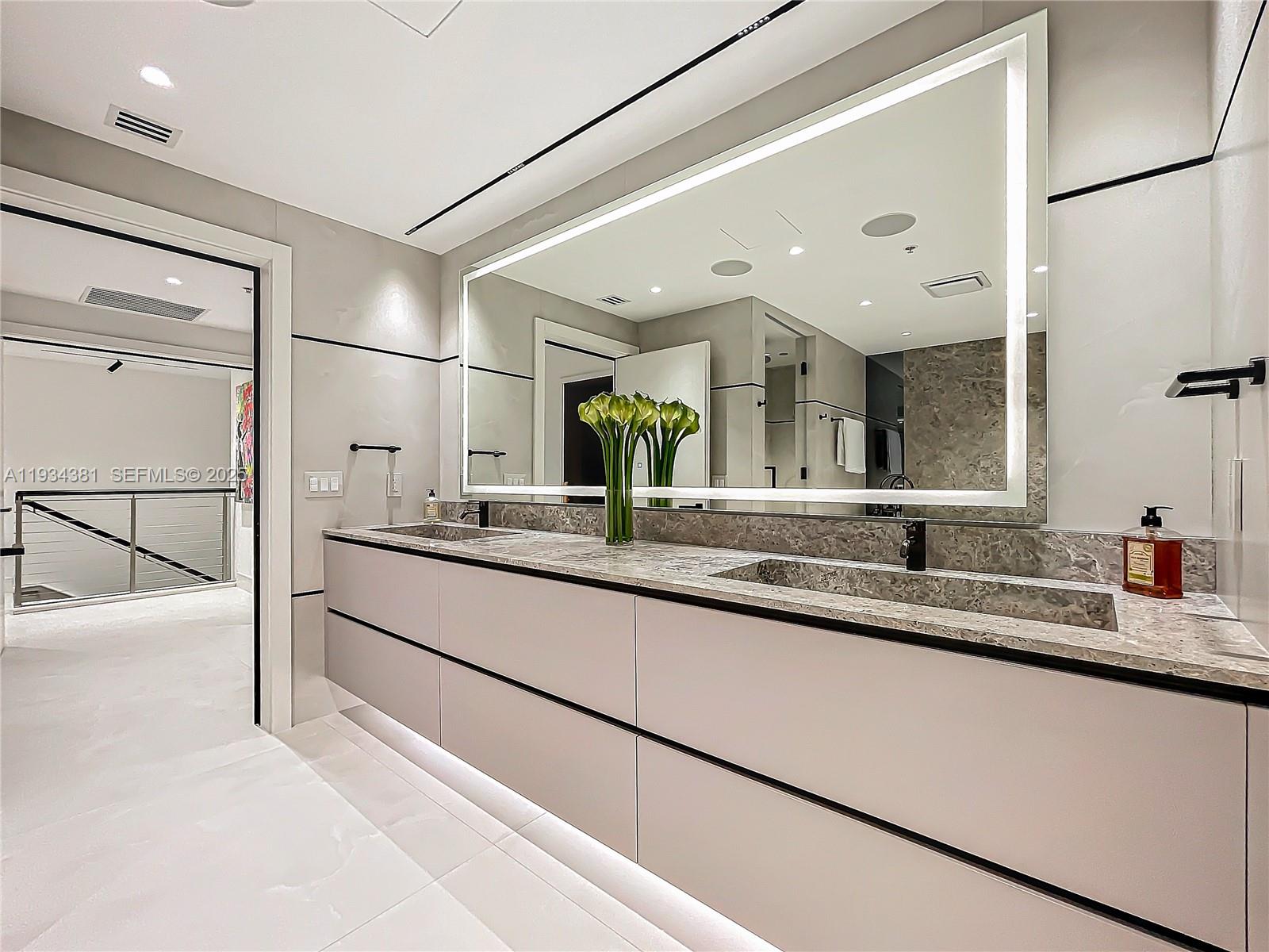 VILLAS OF POSITANO CONDO - Residential