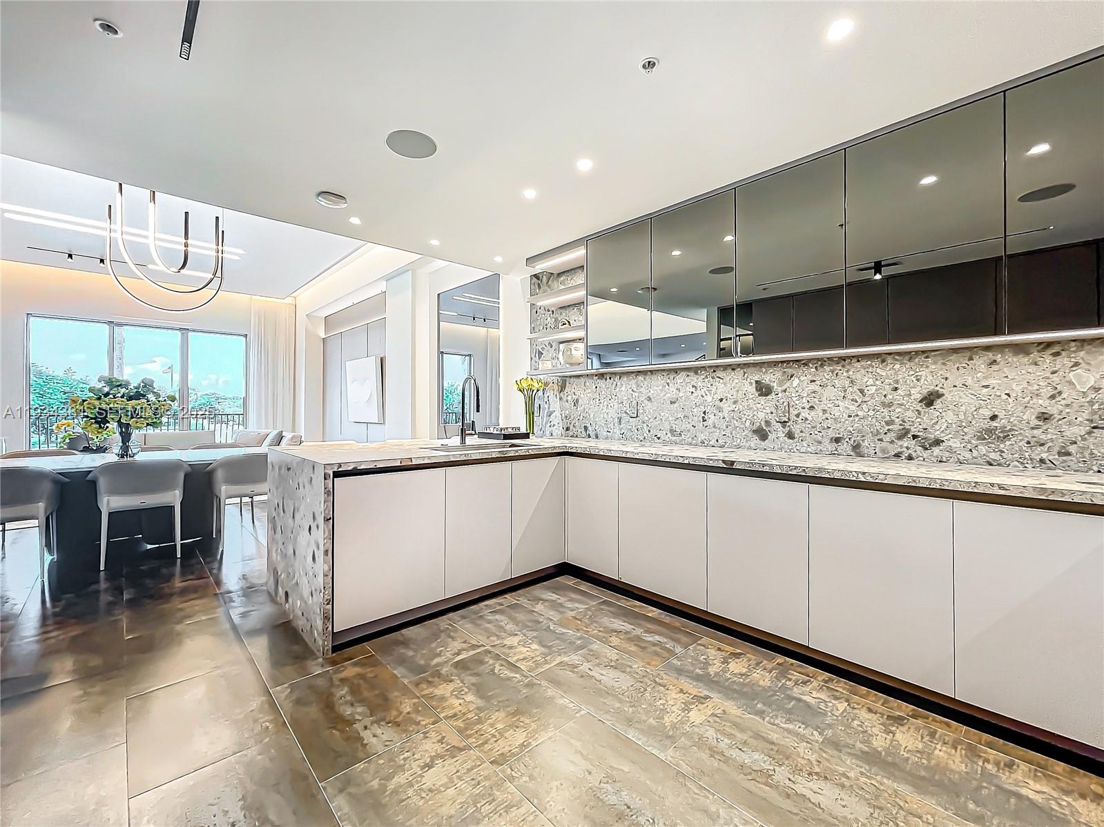 VILLAS OF POSITANO CONDO - Residential