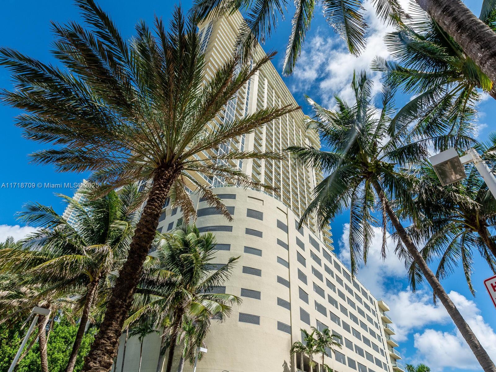 LA PERLA CONDO - Residential