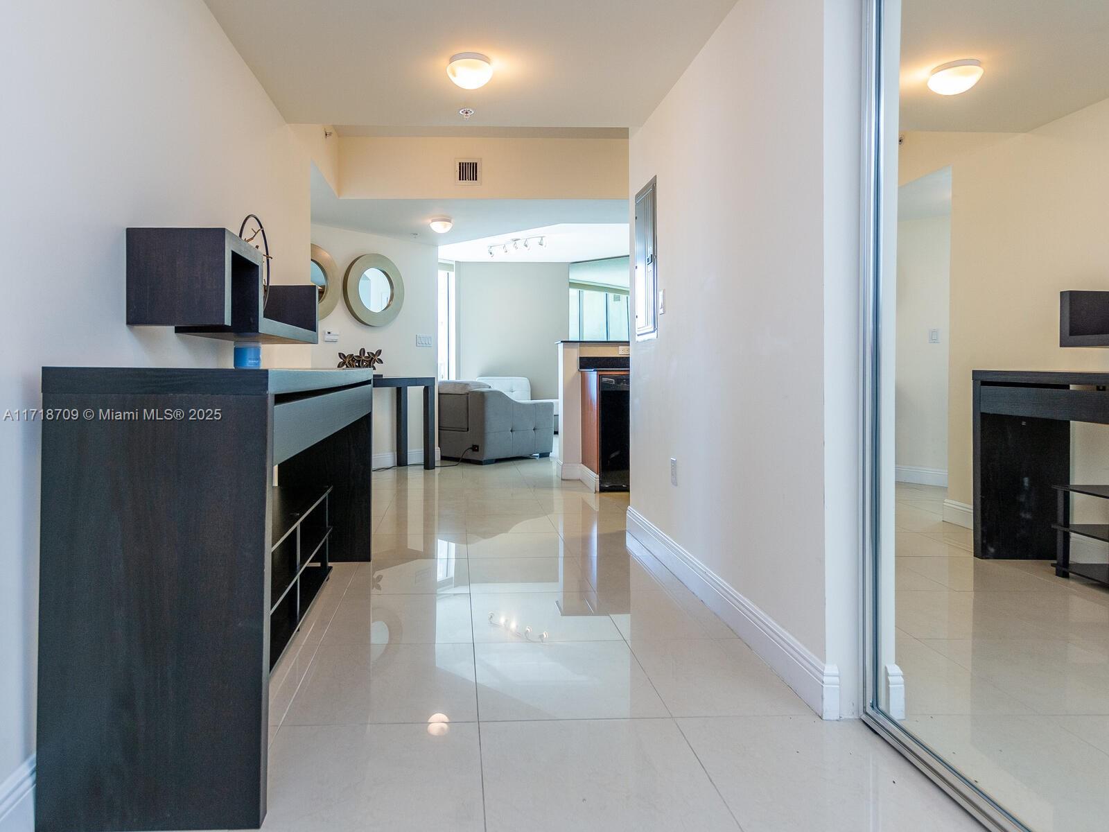 LA PERLA CONDO - Residential