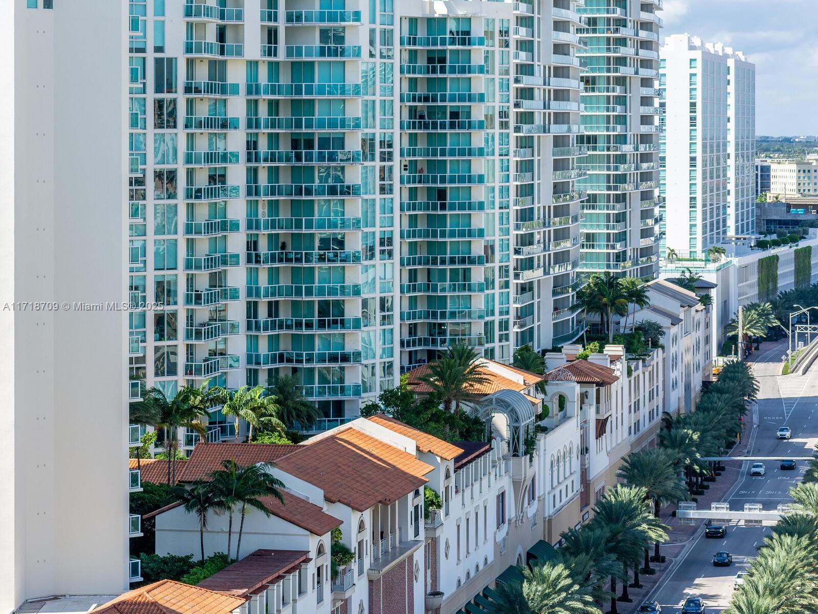 LA PERLA CONDO - Residential