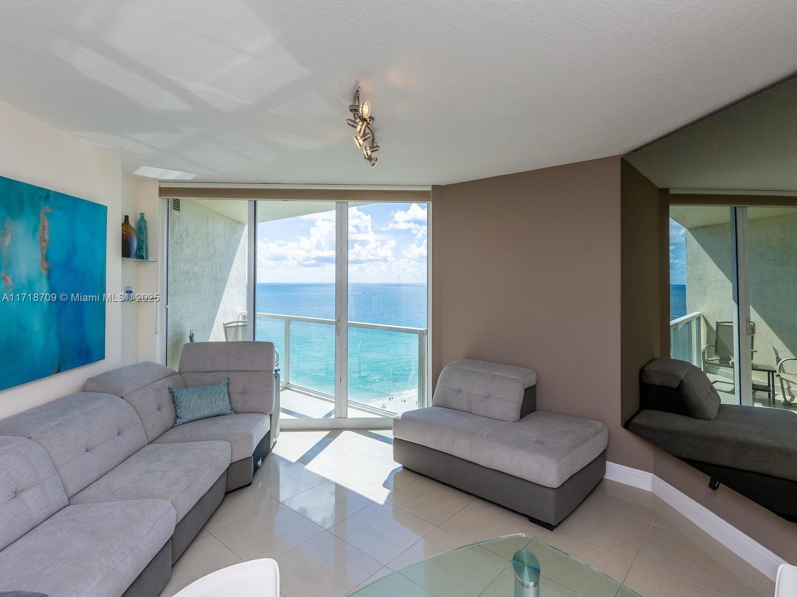 LA PERLA CONDO - Residential