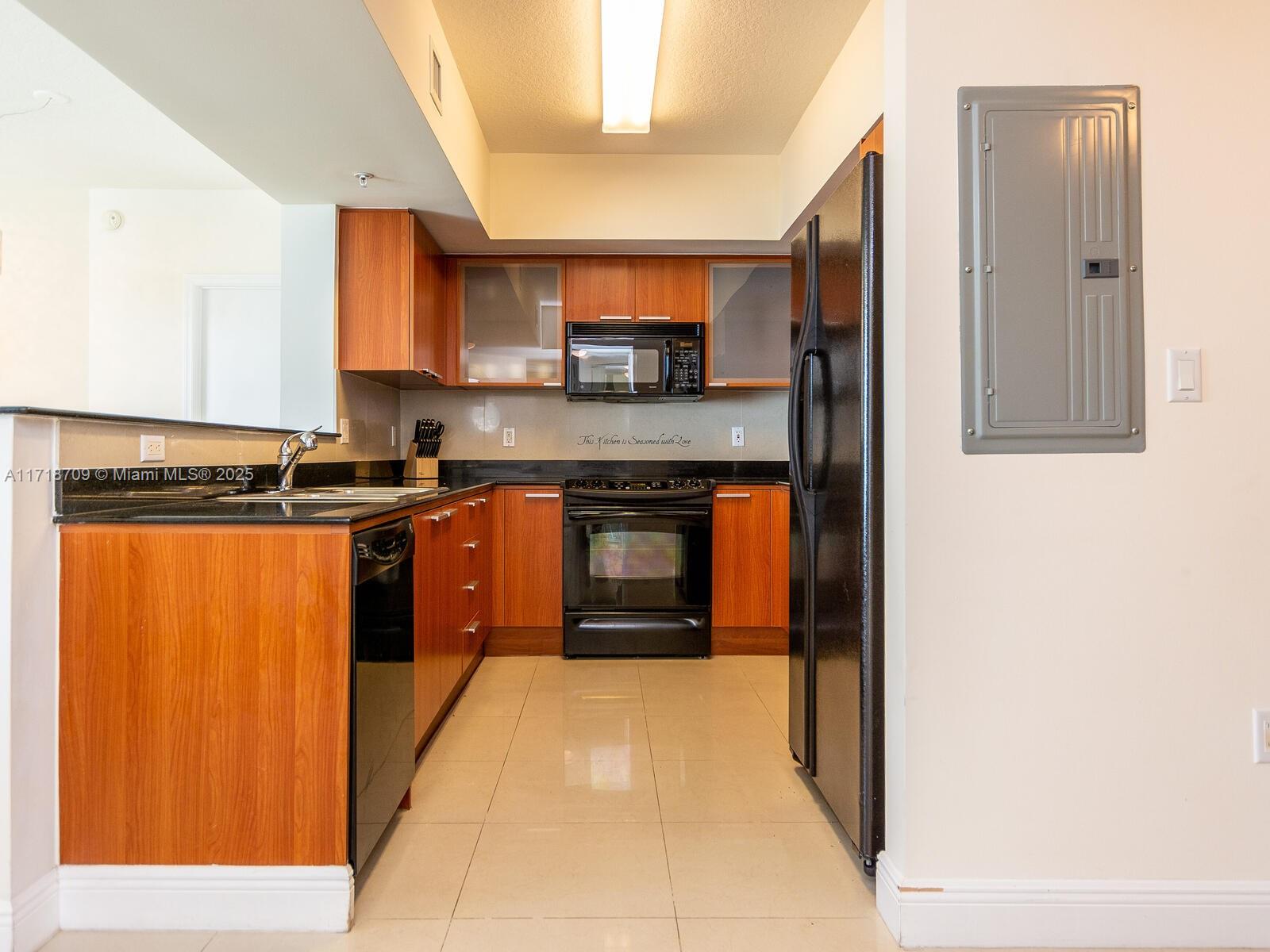 LA PERLA CONDO - Residential