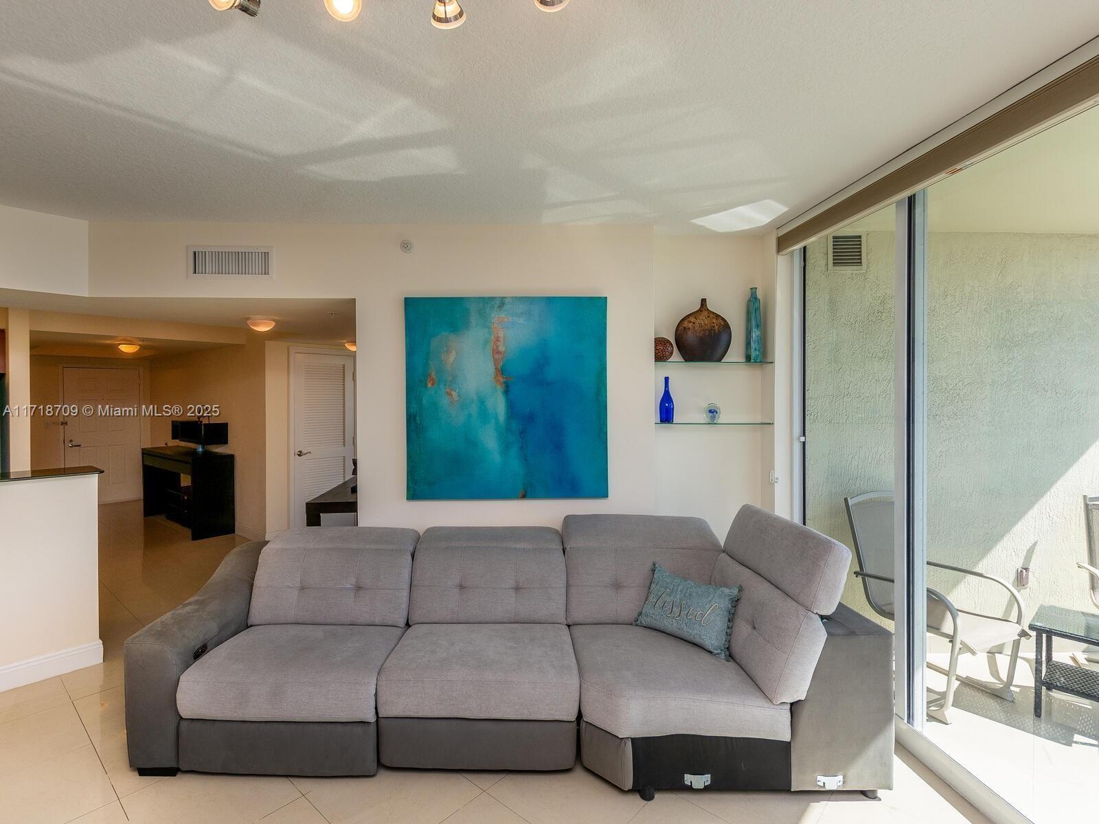 LA PERLA CONDO - Residential