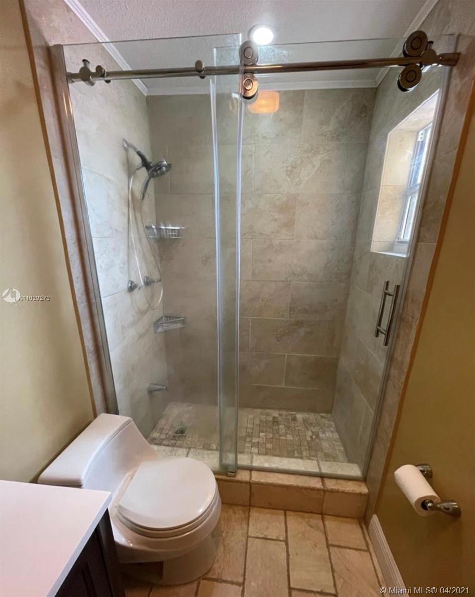 LENA MANOR - Residential