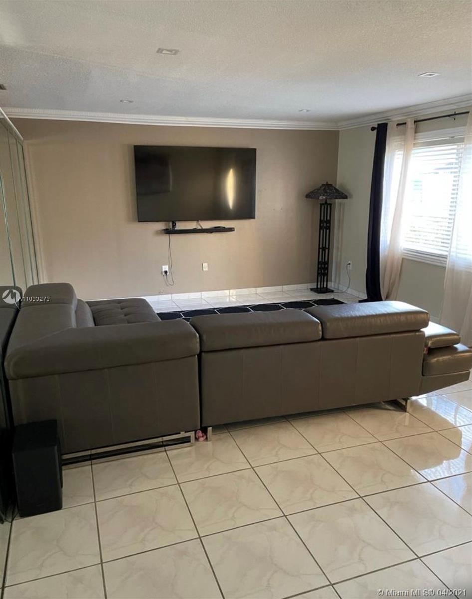 LENA MANOR - Residential