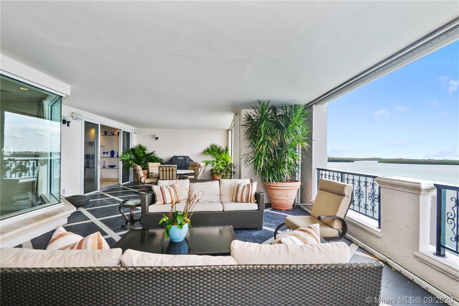BAYVIEW FISHER ISLAND - Residential