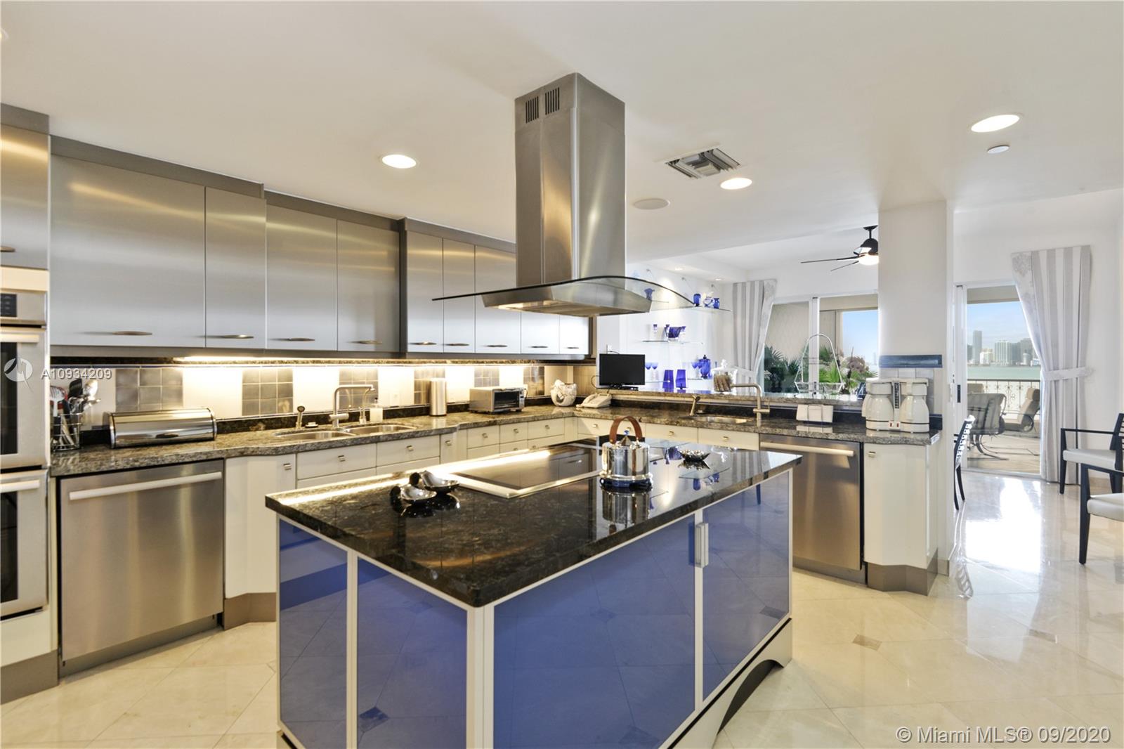 BAYVIEW FISHER ISLAND - Residential