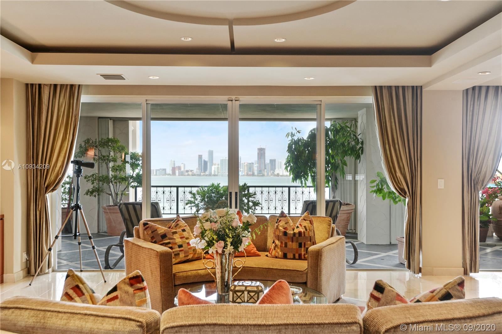 BAYVIEW FISHER ISLAND - Residential