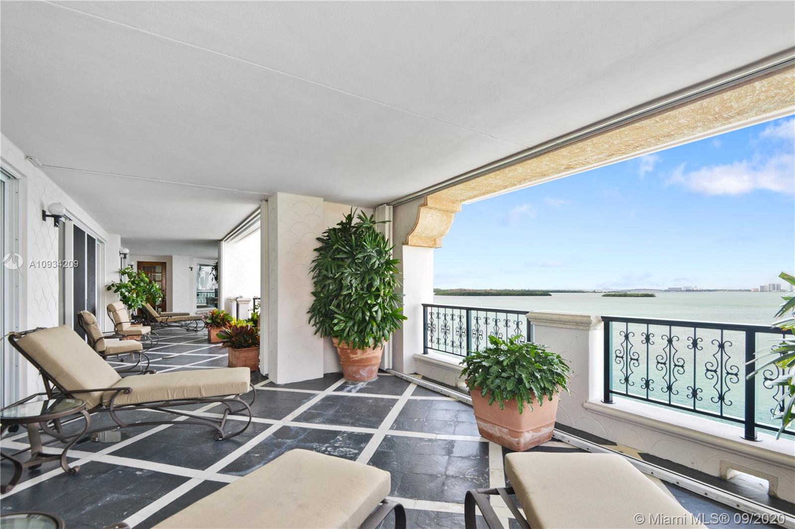 BAYVIEW FISHER ISLAND - Residential
