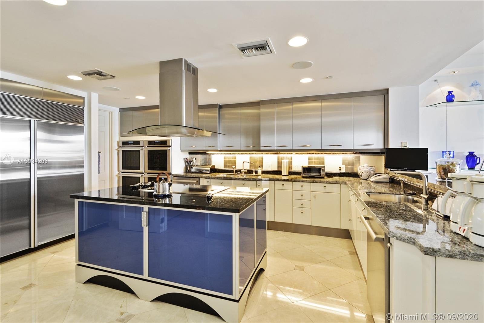 BAYVIEW FISHER ISLAND - Residential