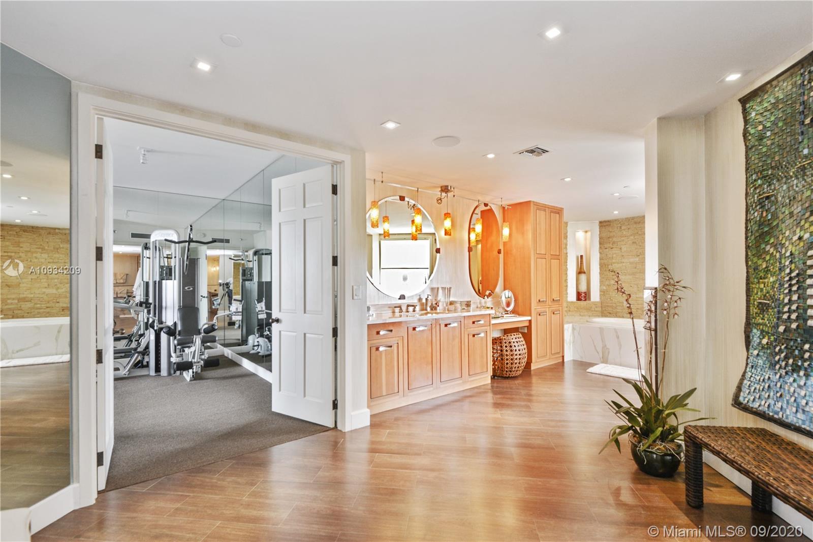 BAYVIEW FISHER ISLAND - Residential