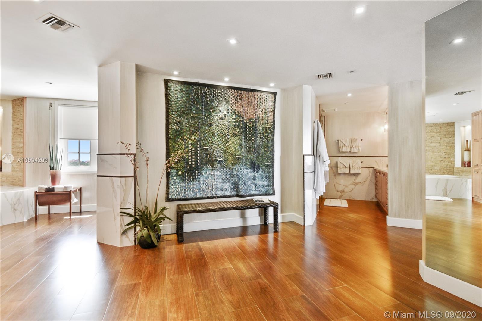 BAYVIEW FISHER ISLAND - Residential