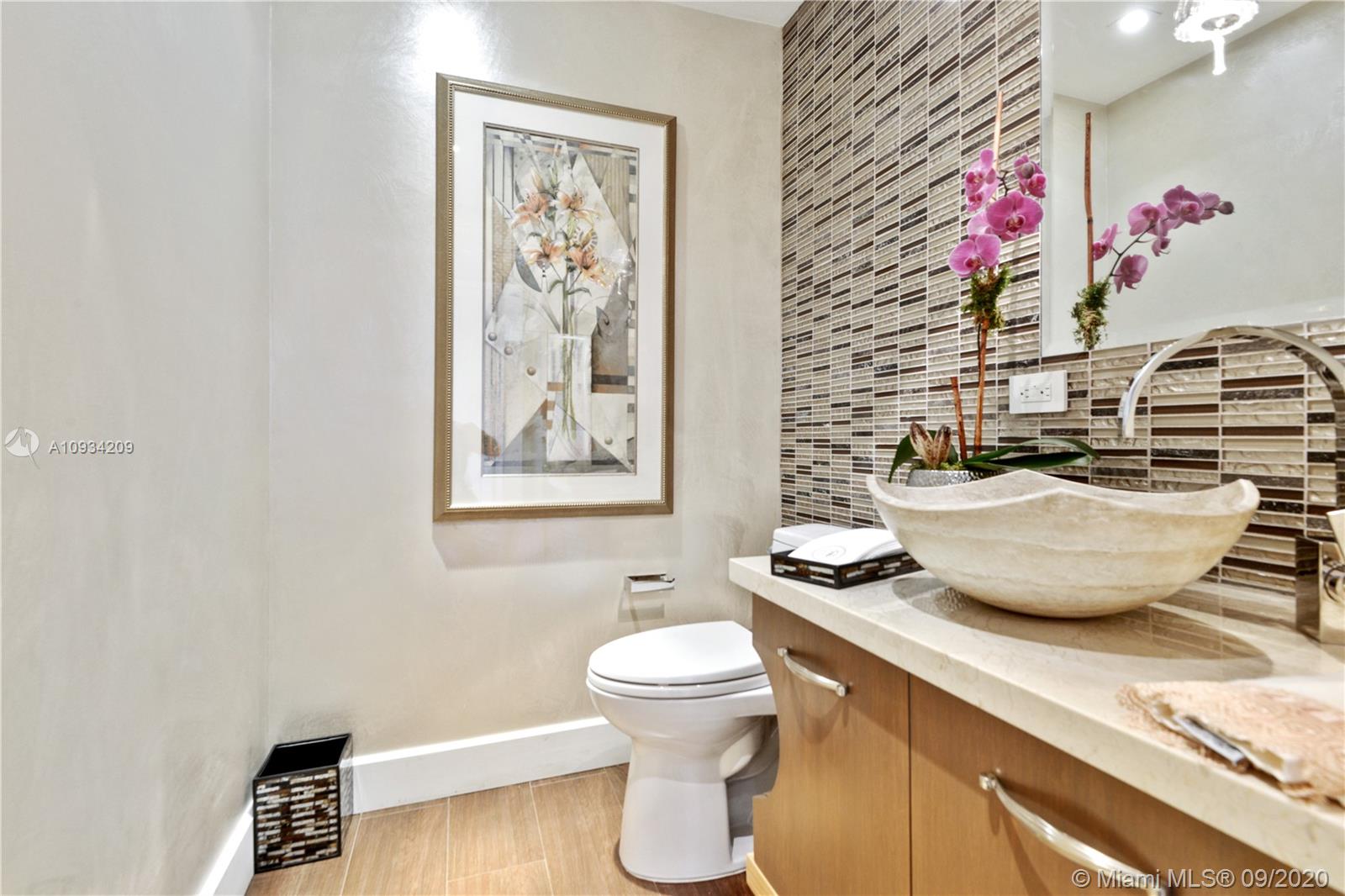 BAYVIEW FISHER ISLAND - Residential