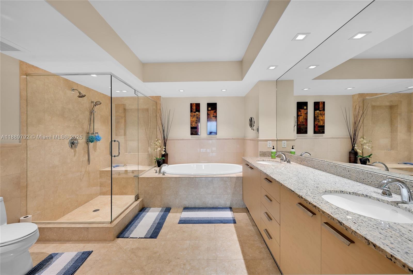 BEACH CLUB CONDO 1 - Residential Lease