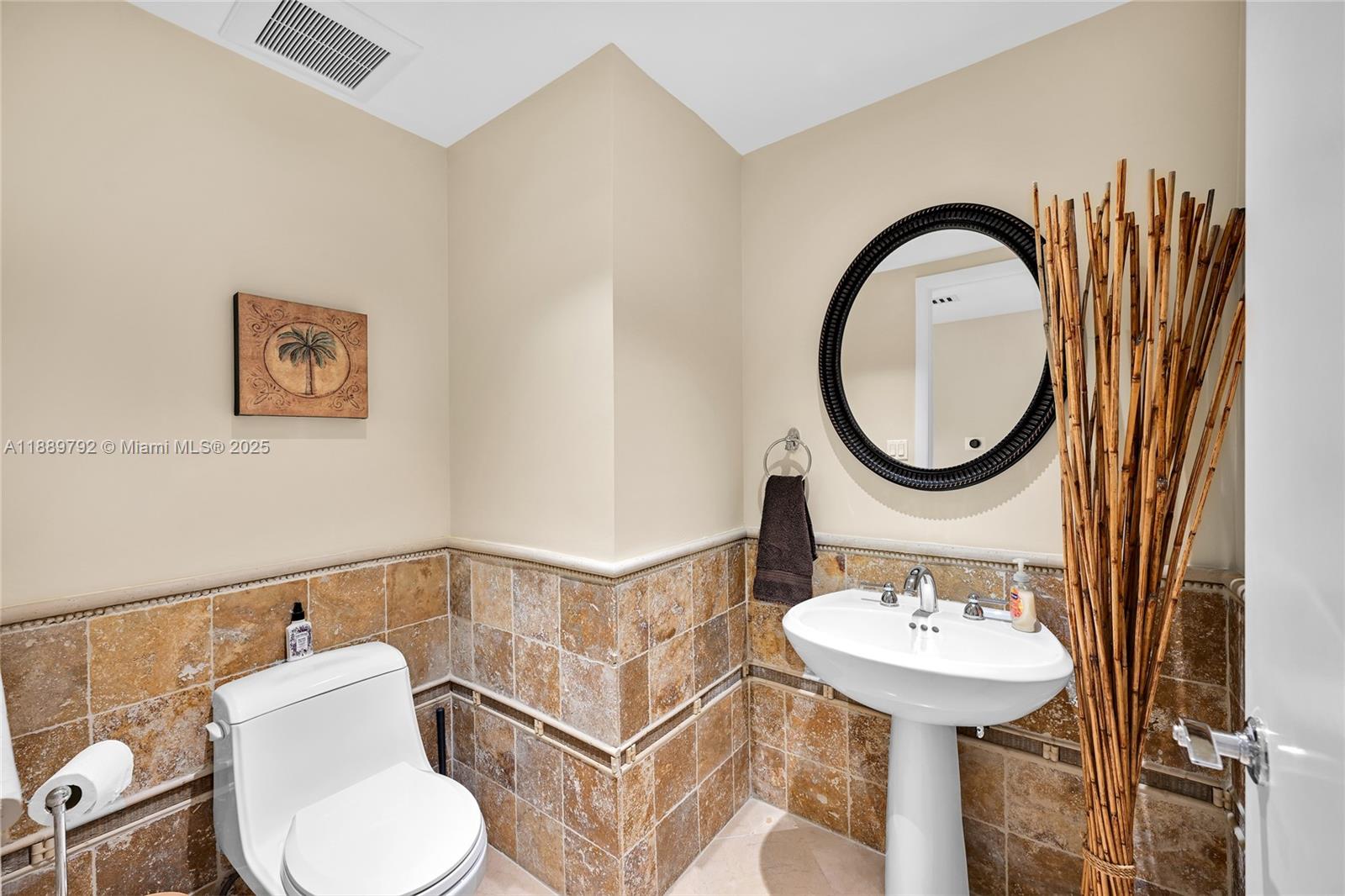 BEACH CLUB CONDO 1 - Residential Lease