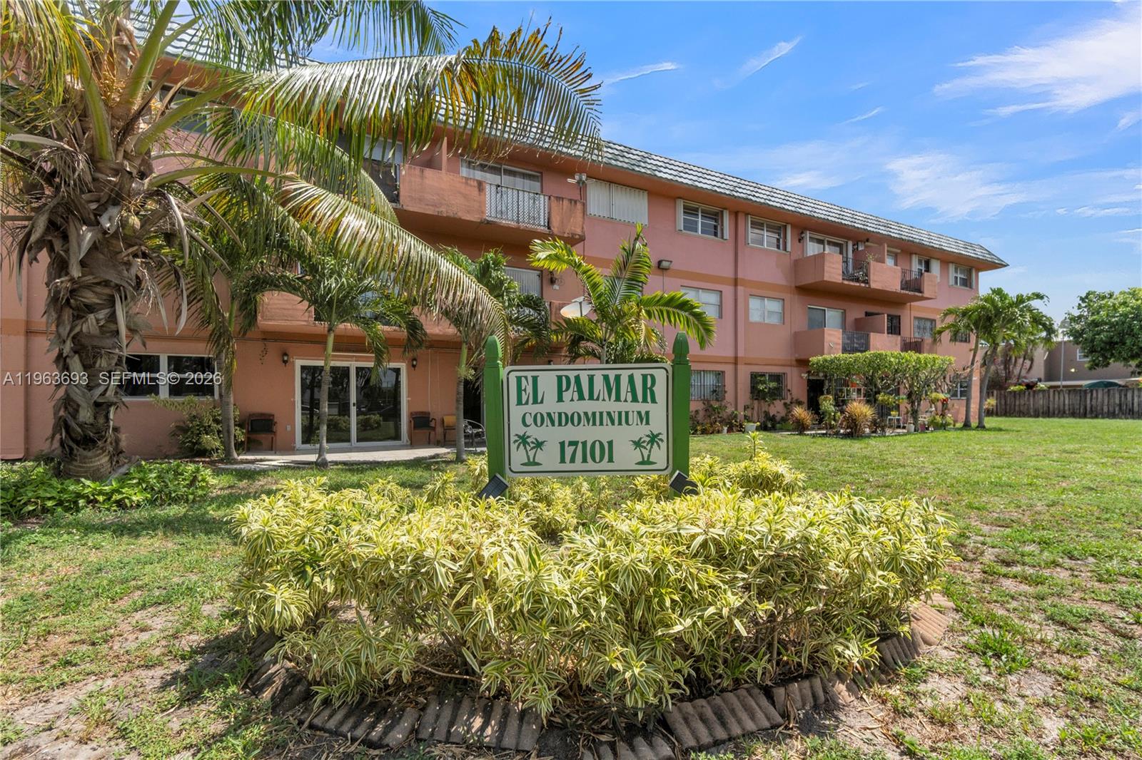 EL PALMAR CONDO - Residential