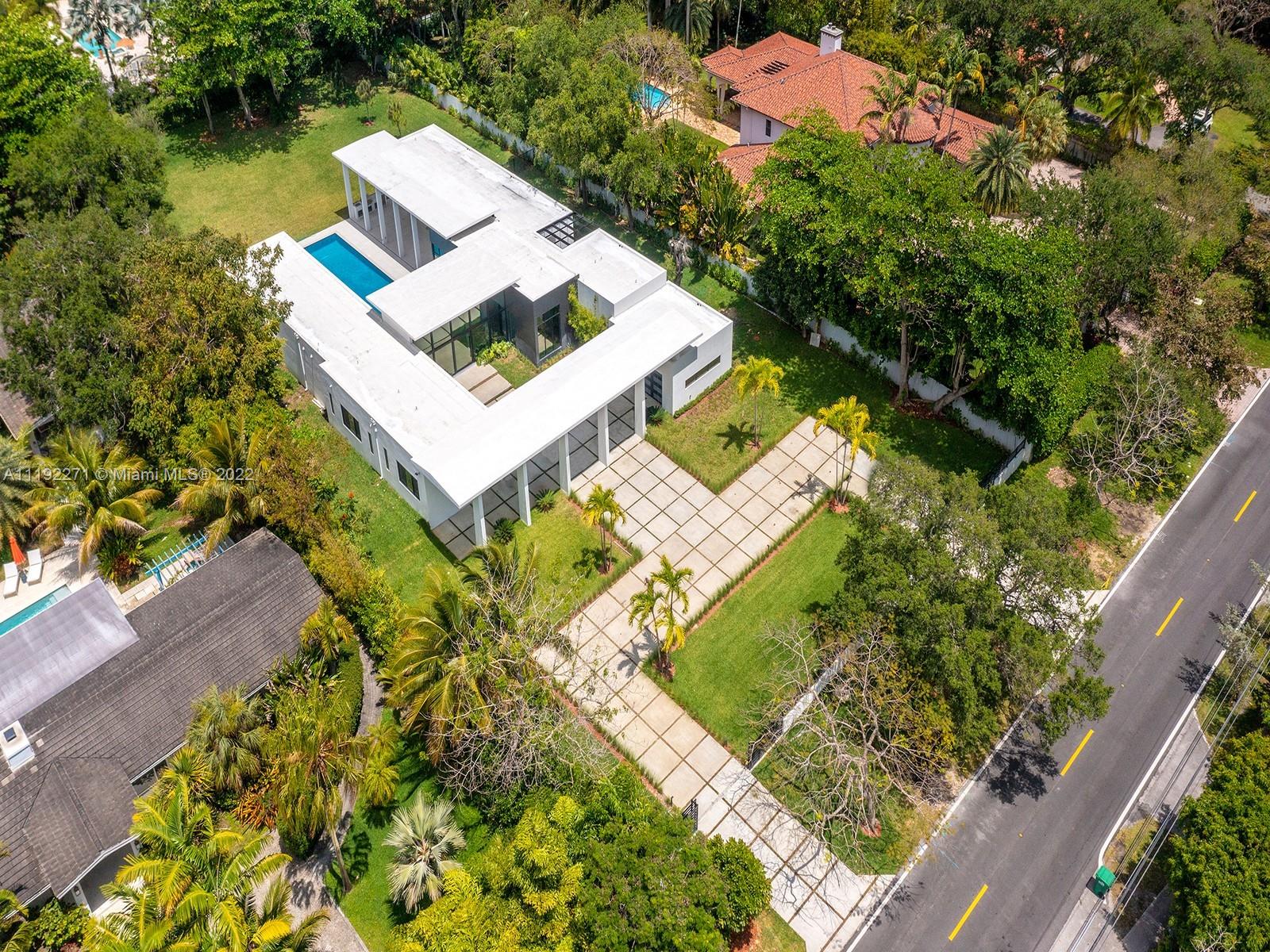 HOLIDAY ESTS - Residential