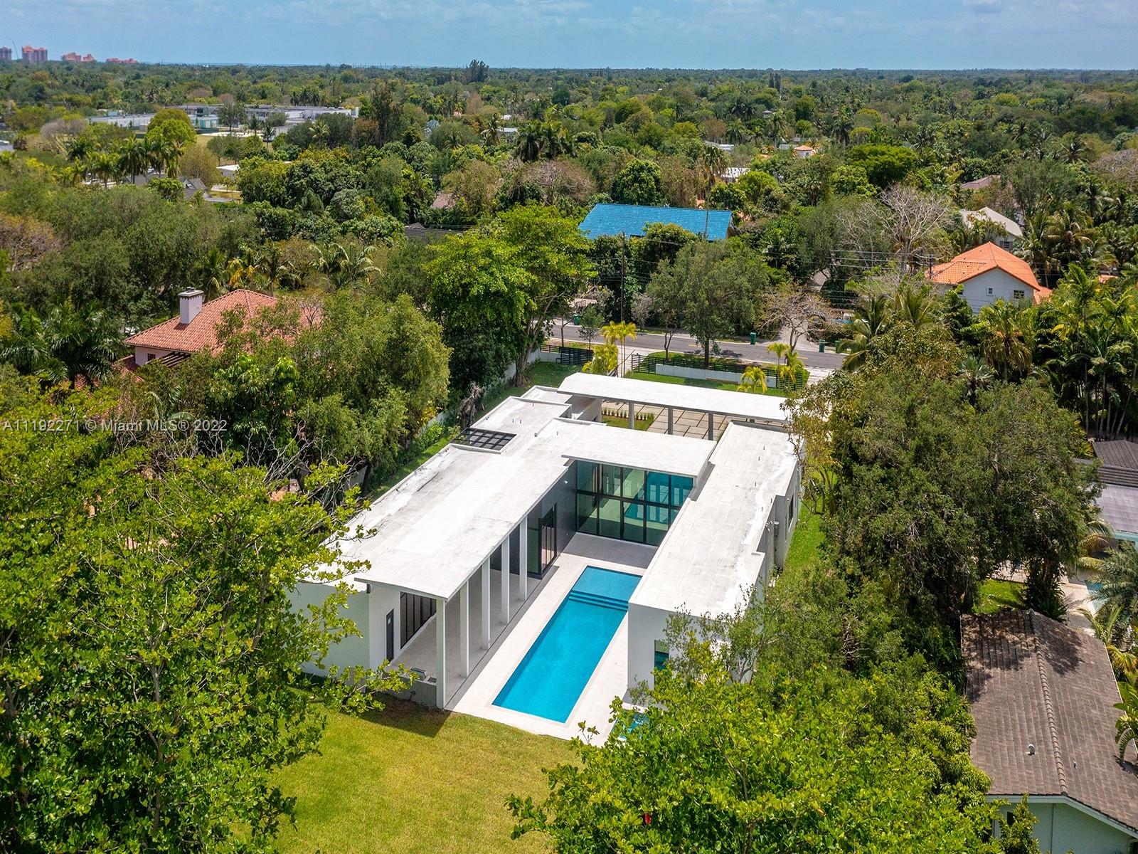 HOLIDAY ESTS - Residential