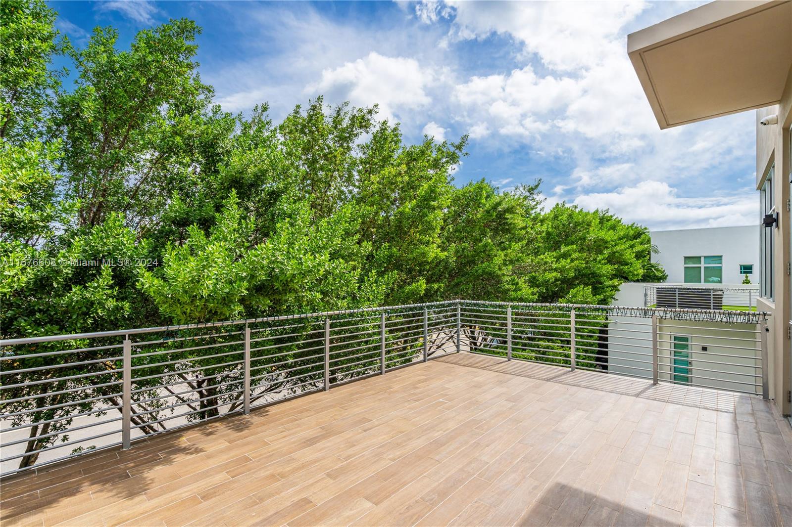 GRAND FLORIDIAN ESTATES - Residential