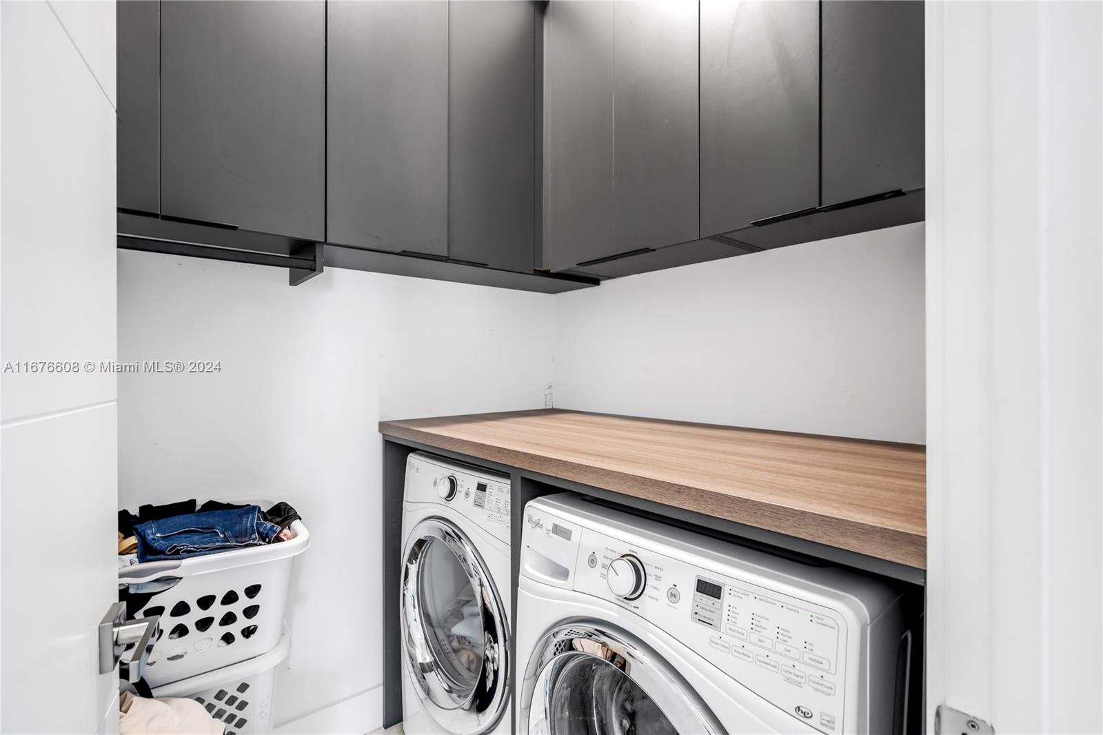 GRAND FLORIDIAN ESTATES - Residential