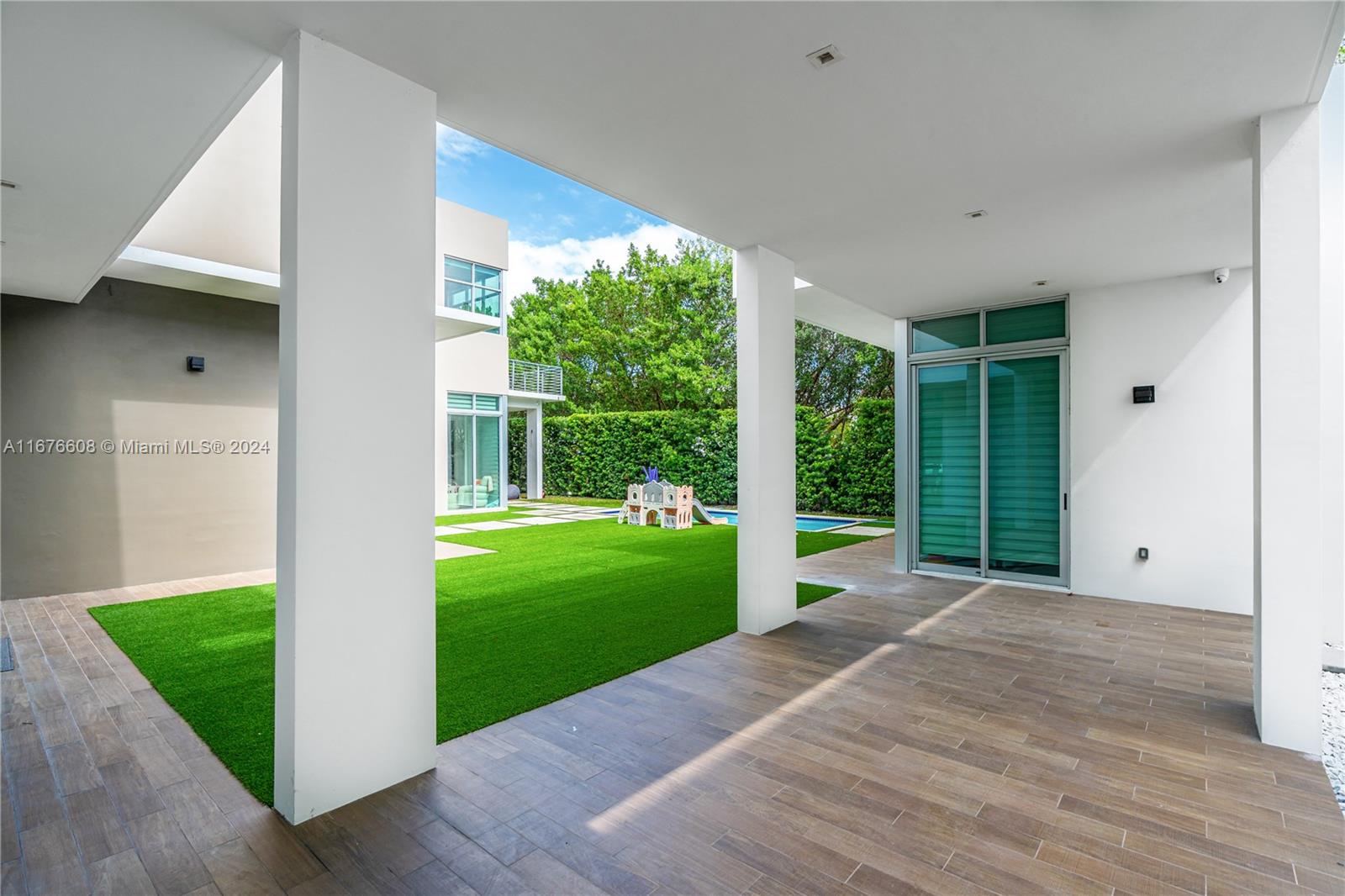 GRAND FLORIDIAN ESTATES - Residential