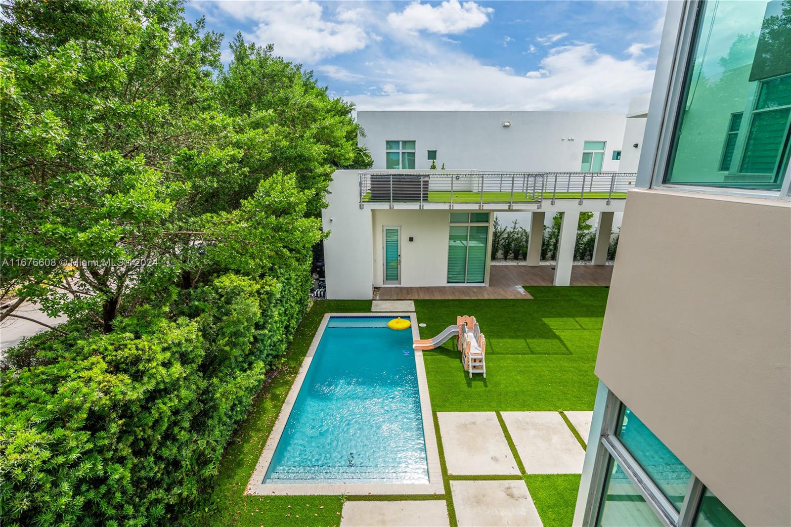 GRAND FLORIDIAN ESTATES - Residential