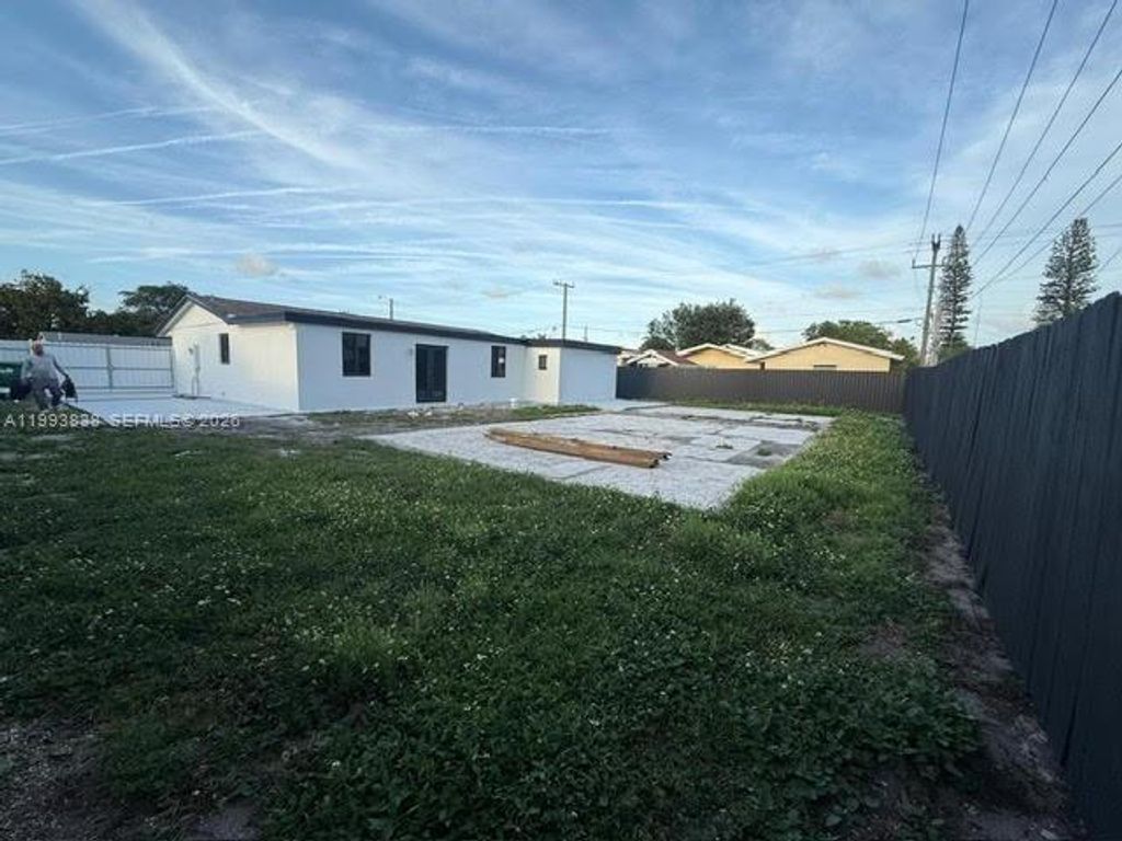 Photo of 3224 NW 181st St, Miami Gardens, FL 33056 (MLS # A11993838)