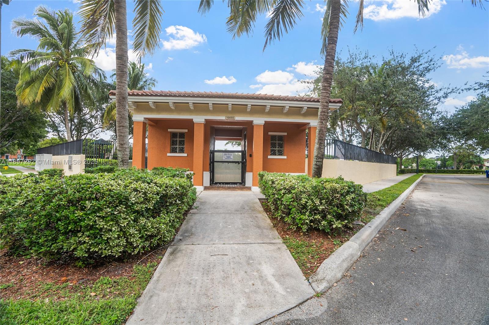 WALDMAN PLAT - Residential