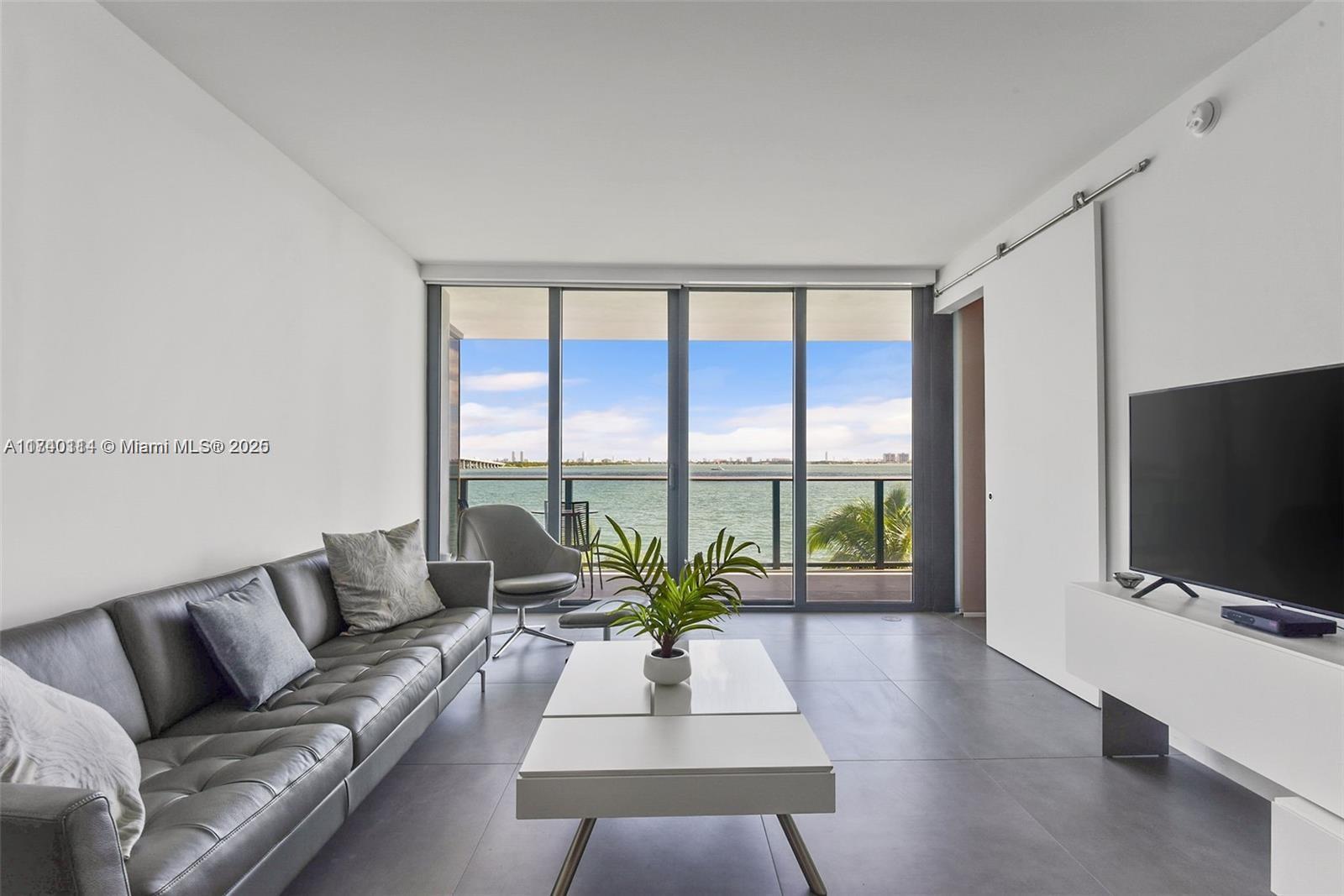 ONE PARAISO CONDO - Residential