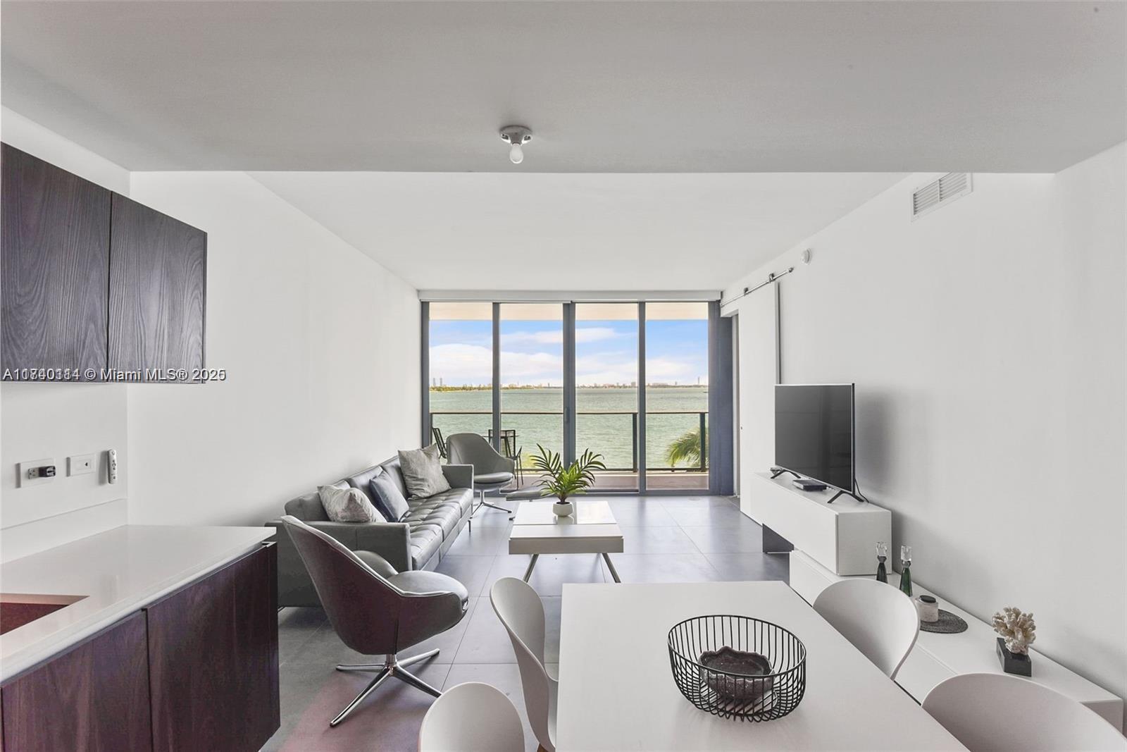 ONE PARAISO CONDO - Residential