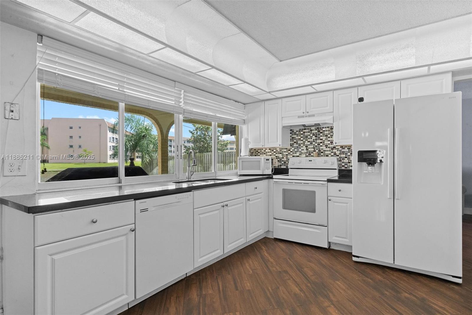 SUNRISE GOLF VILLAGE SEC - Residential