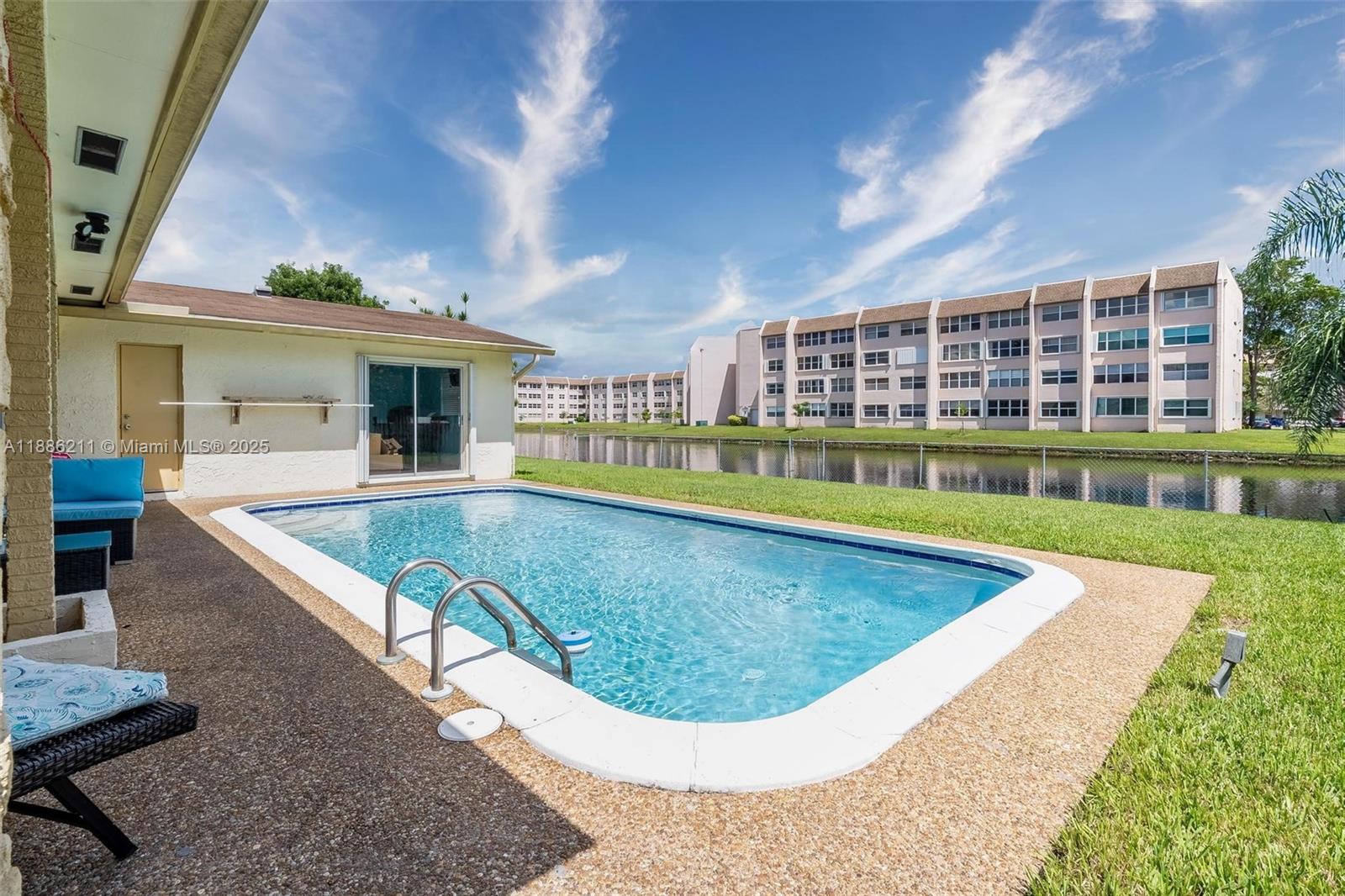 SUNRISE GOLF VILLAGE SEC - Residential