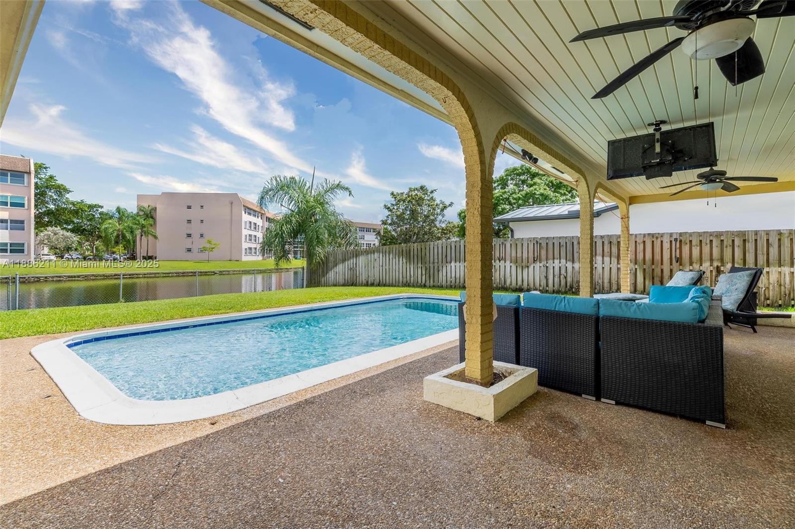 SUNRISE GOLF VILLAGE SEC - Residential