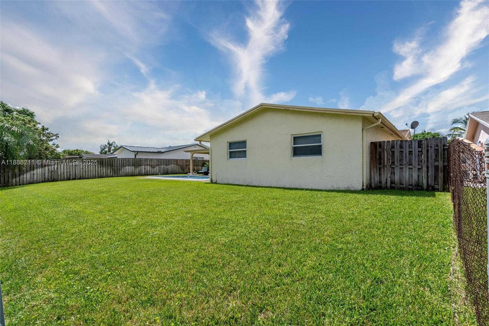 SUNRISE GOLF VILLAGE SEC - Residential